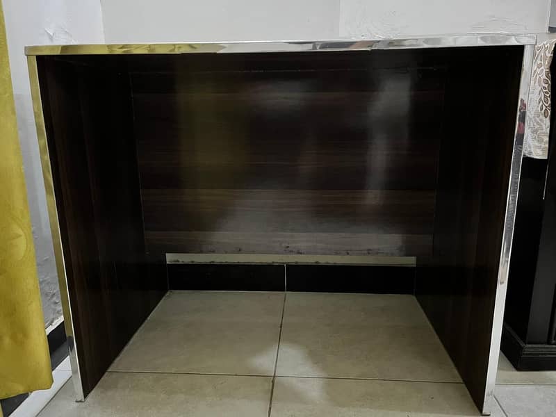 Study table 0