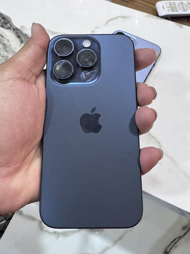 Apple iPhone 15 Pro 1