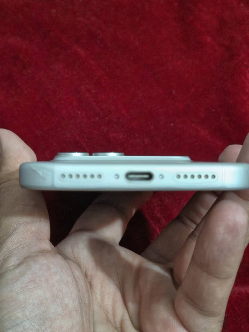 Apple iPhone 17 Pro Max 3