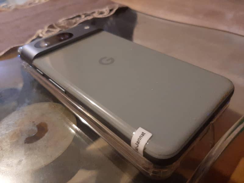 Google Pixel 8 1