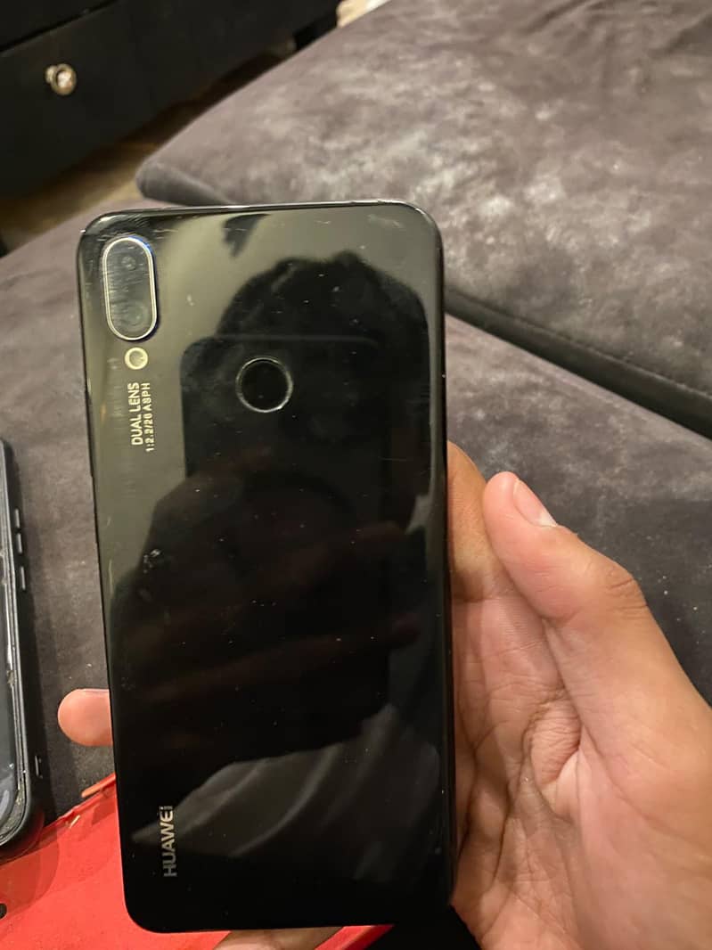 Huawei Nova 3i 1