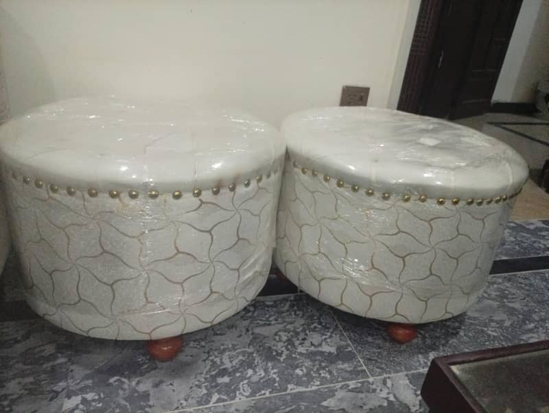 stool 0