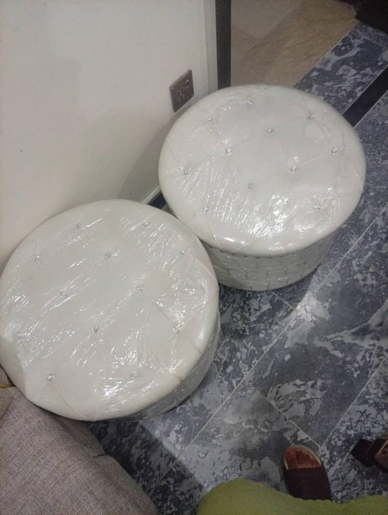 stool 4