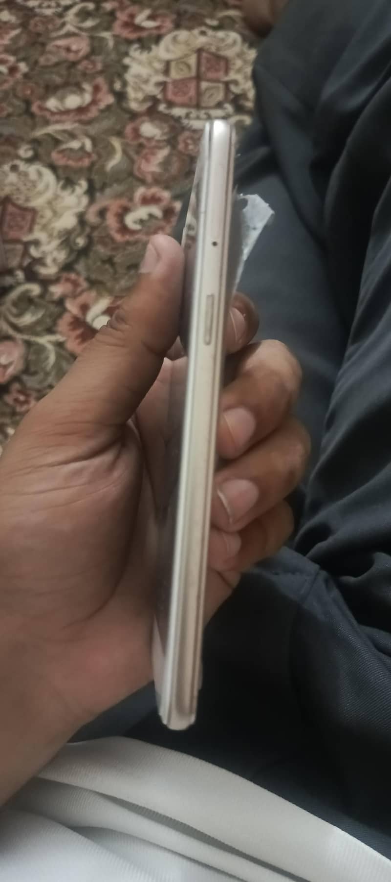 OPPO A37 2