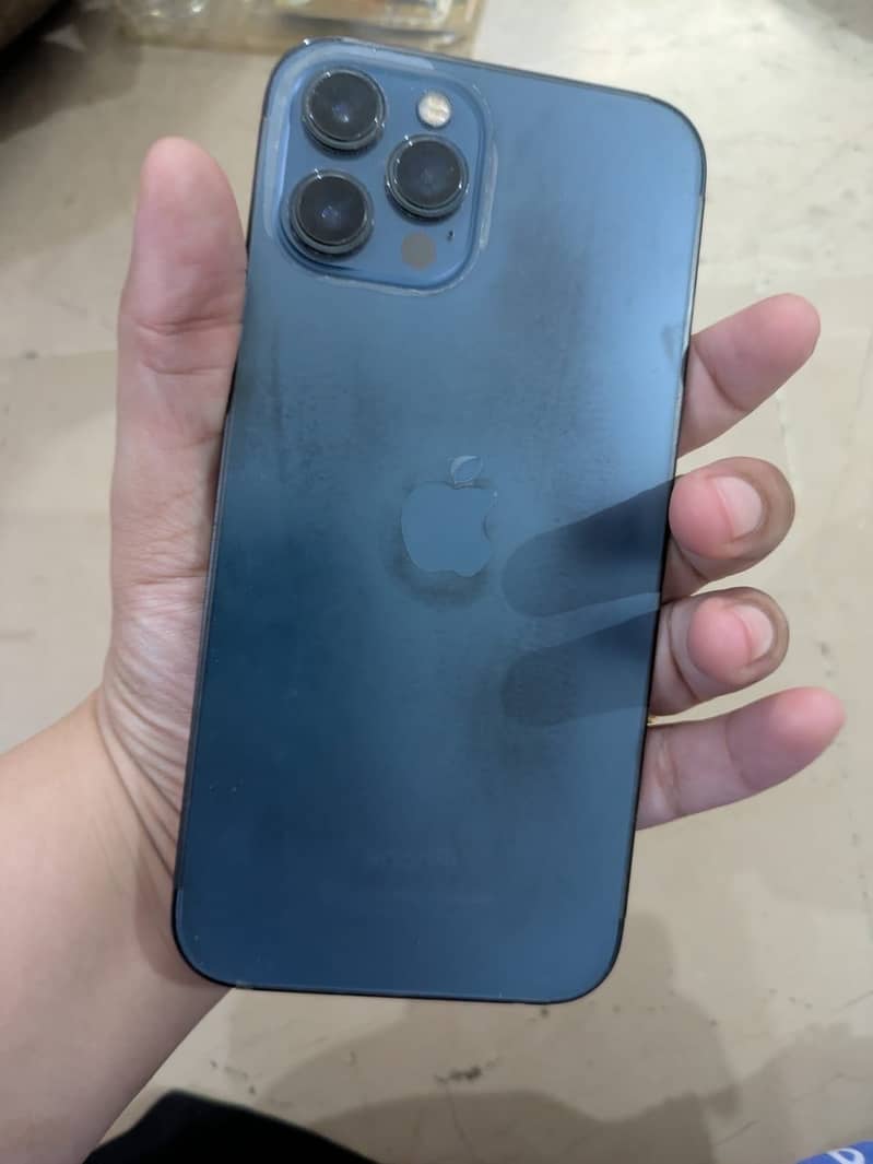 Apple iPhone 12 Pro Max 3