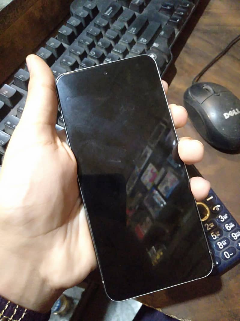 Google Pixel 8 3