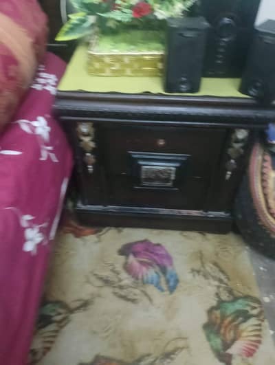polish furniture