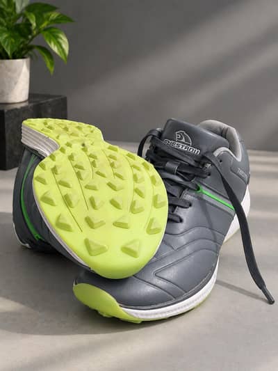 Thestron sports Shoes | For boys | 10/10condition |
