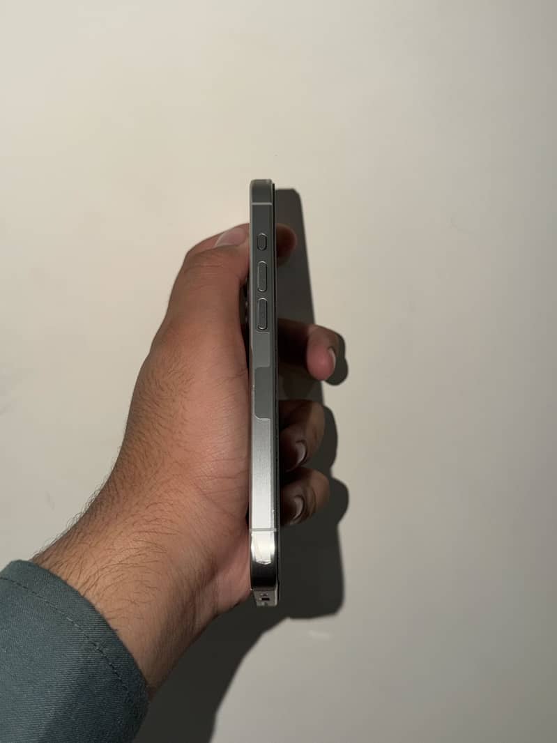 Apple iPhone 15 Pro 5
