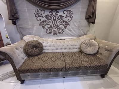 7 seater sofa set with cushions