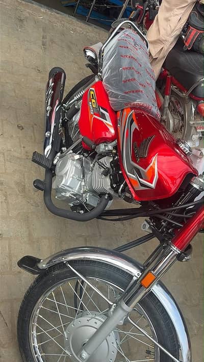 used bike 27 model only 160 km uesd