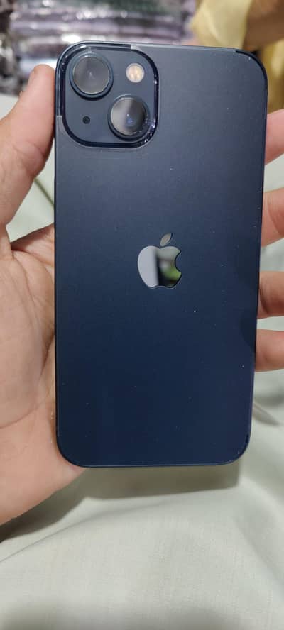 Apple iPhone 13