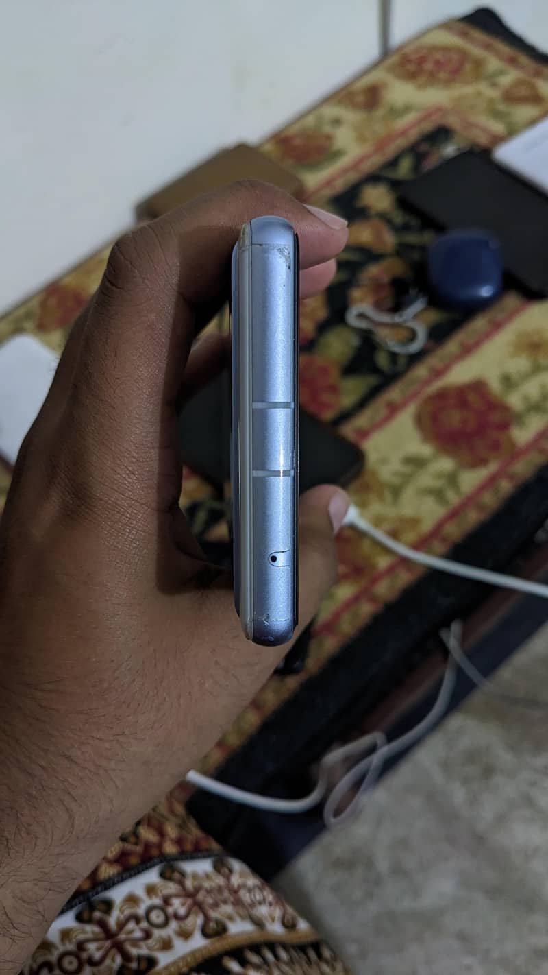 Google Pixel 7a 2