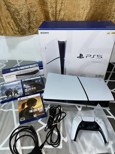 Ps5 pro with box Disk edition 1tb  Condition:1 months used 10/10