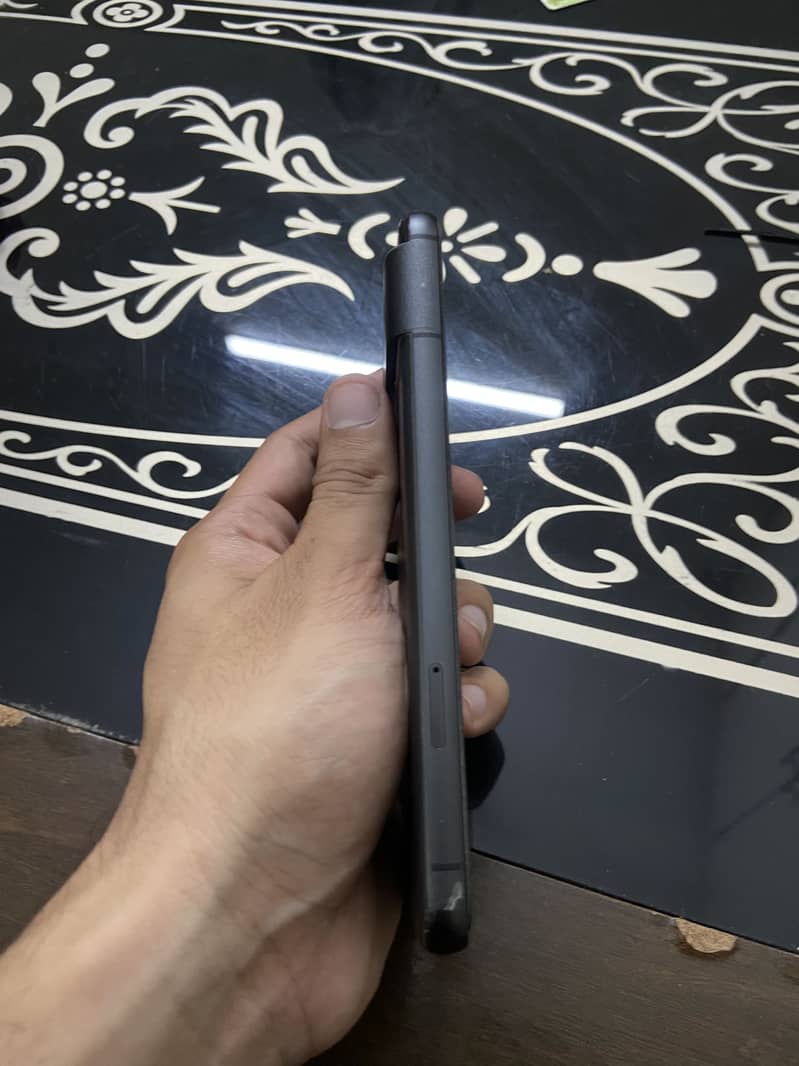 Google Pixel 8 2