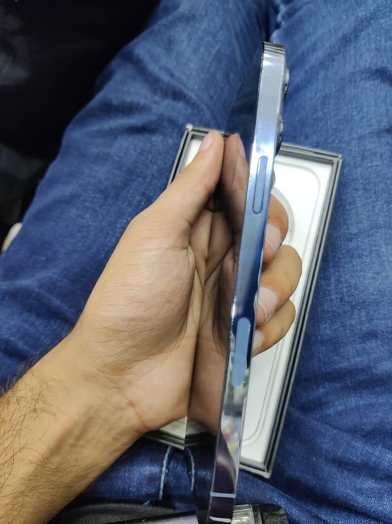 IPHONE 13 PRO MAX 2