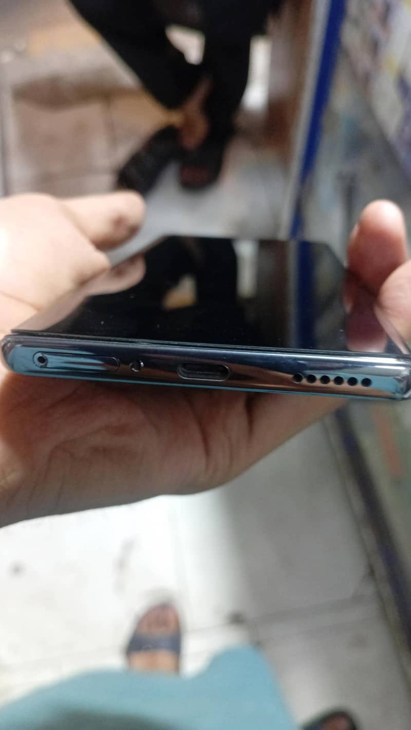 tecno camon 40pro 4