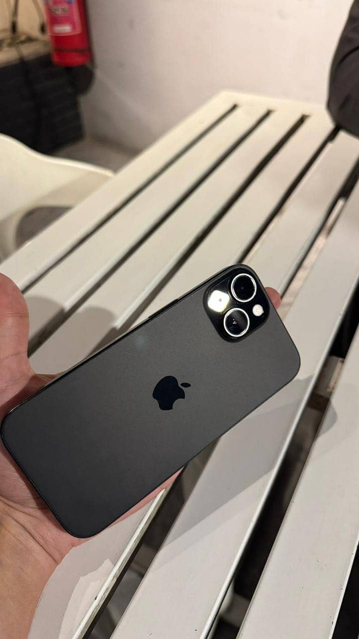Apple iPhone 15 6