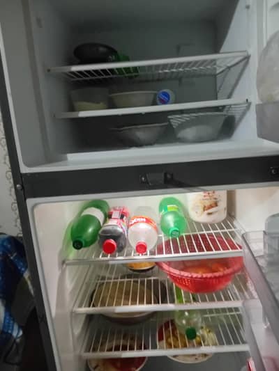 Used Refrigerator_Good Condition,Cooling Wprking