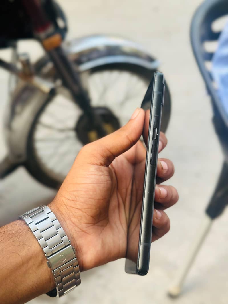 Google Pixel 6a 5