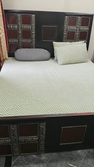  Solid Wood Bed Set with Dressing Table & 2 Side Tables – Excellen