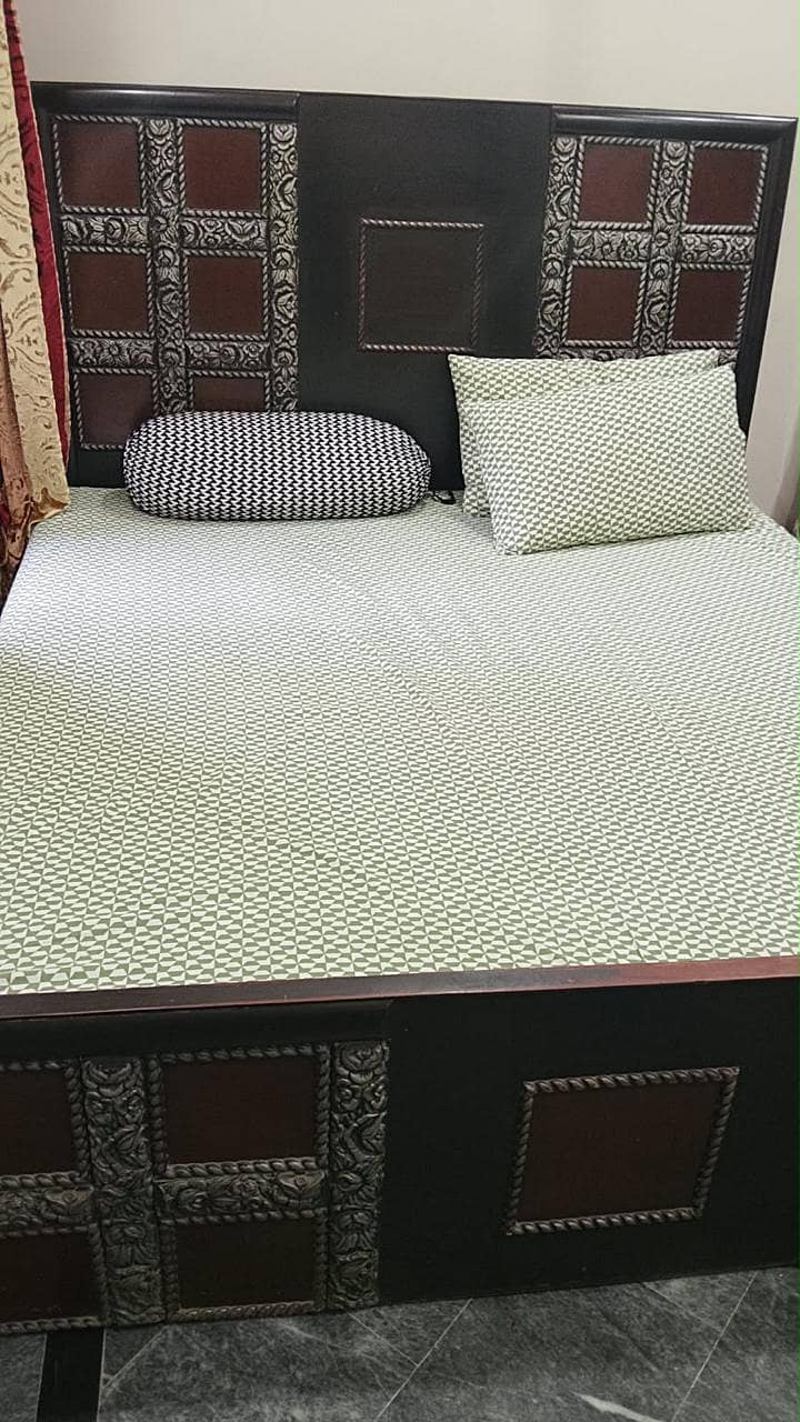  Solid Wood Bed Set with Dressing Table & 2 Side Tables – Excellen 0
