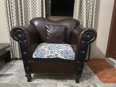 Best Sofas Build with Molty Foam