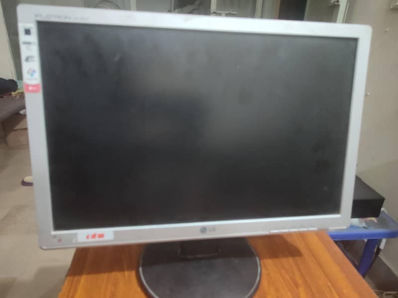 19 inch lcd 1
