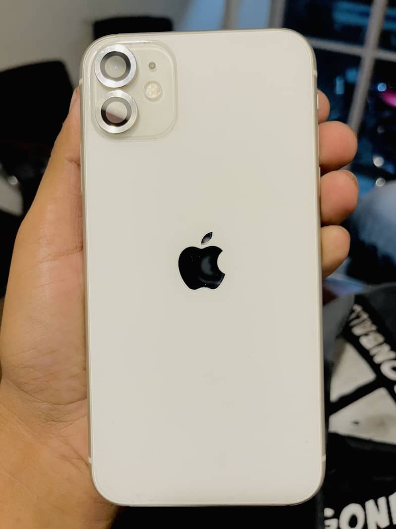 Apple iPhone 11 0