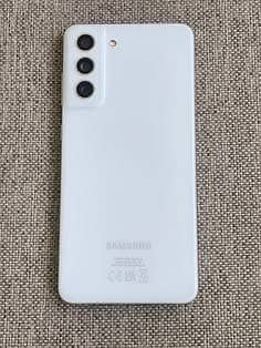 Samsung Mobile S21 FE 3 Green lines DUAL SIM OFFICIAL PTA 10/10