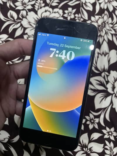 Apple iPhone 8
