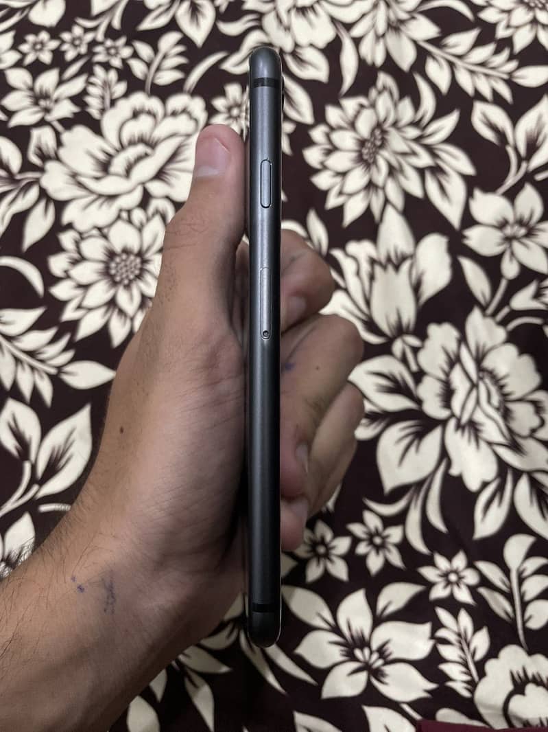 Apple iPhone 8 2