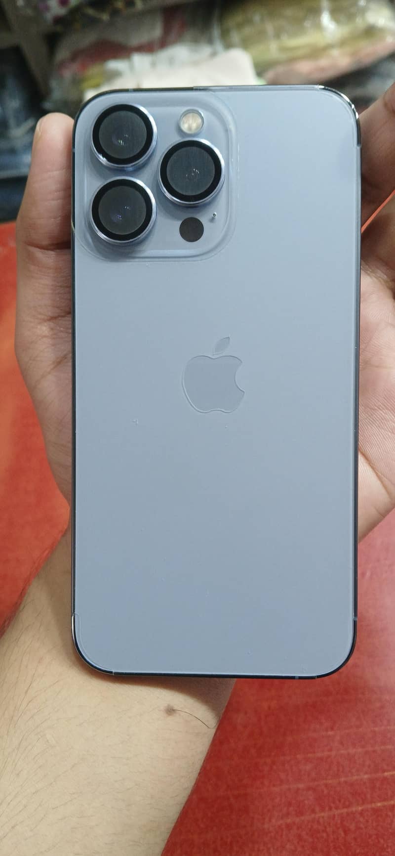 Apple iPhone 13 Pro 1
