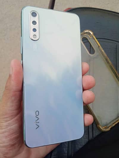 Vivo S1