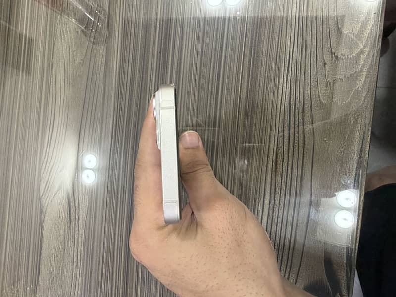 Apple iPhone 14 6