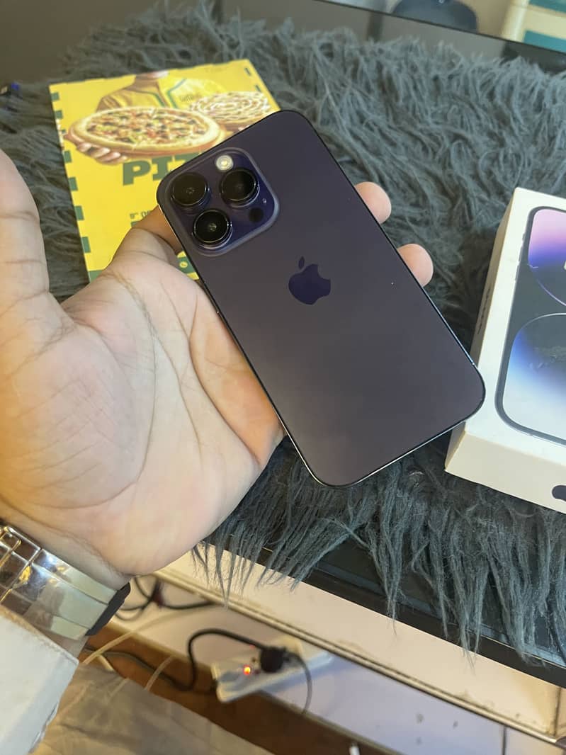 Apple iPhone 14 Pro 0