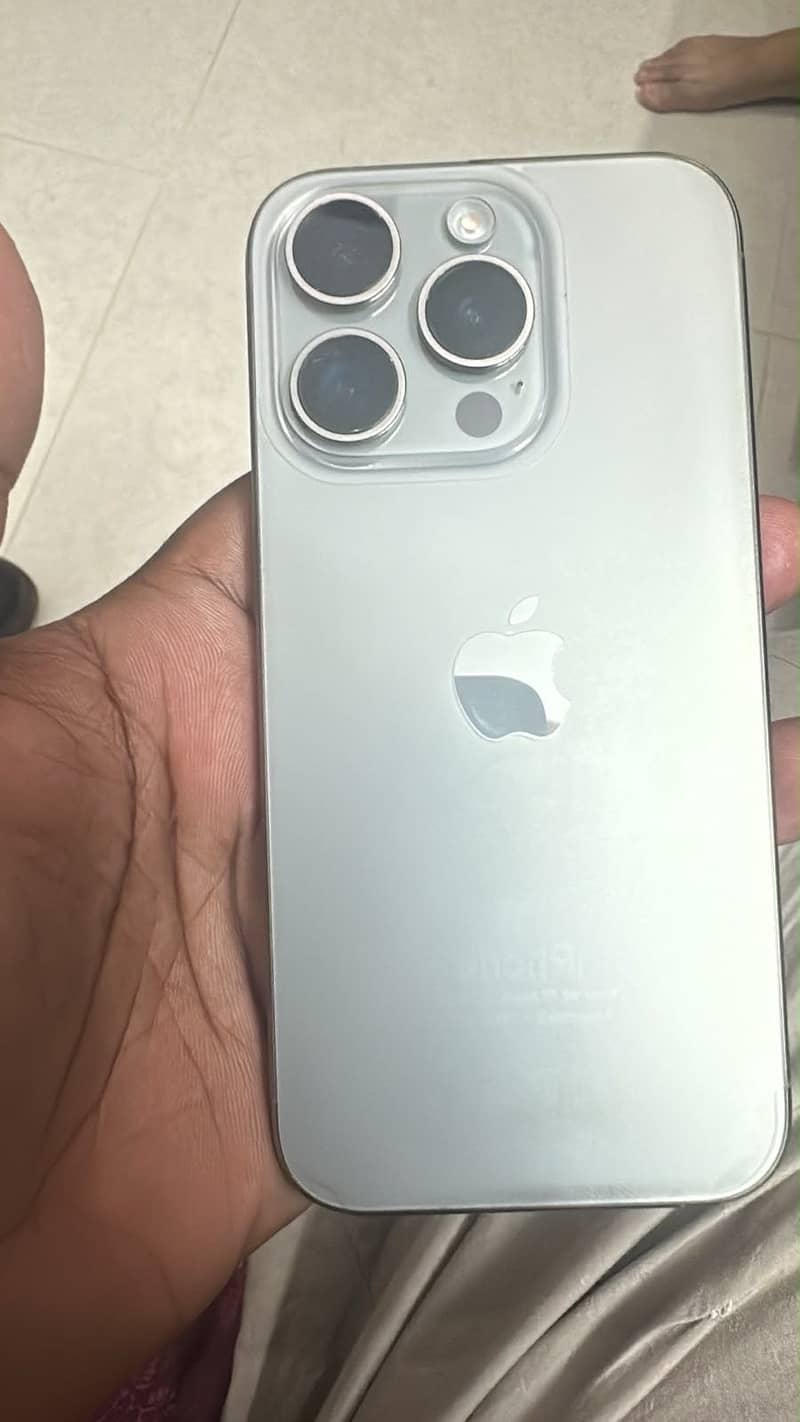 Apple iPhone 15 Pro 1