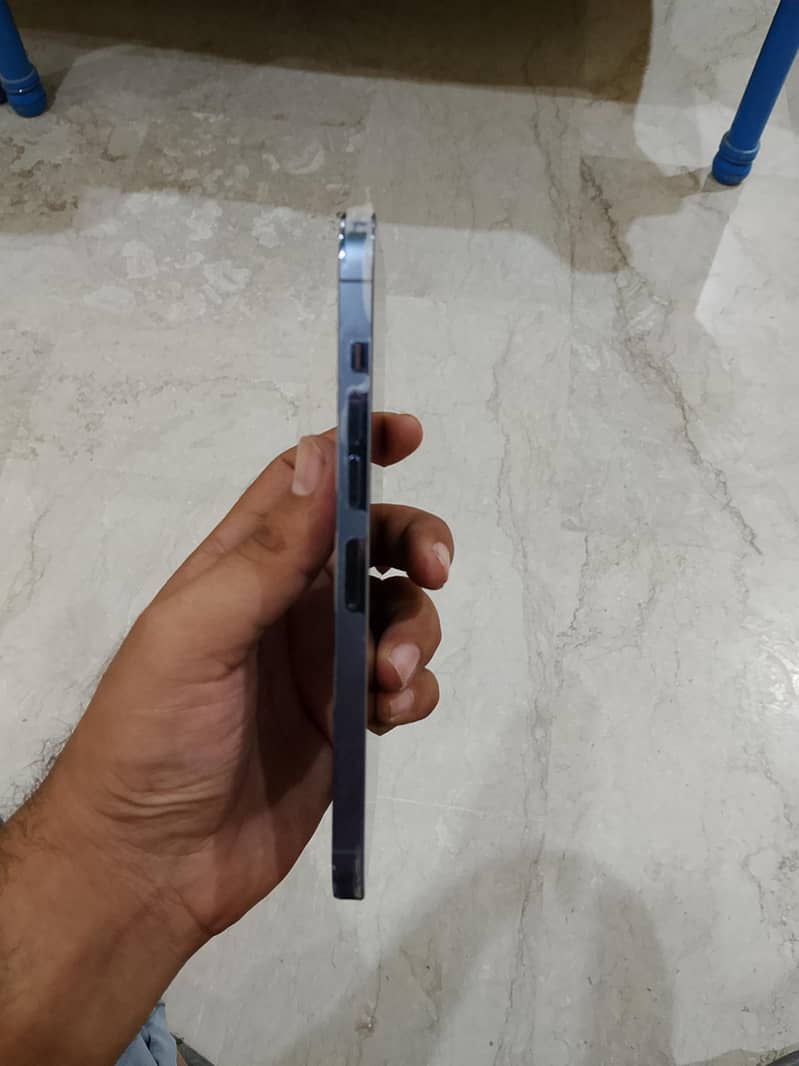 Apple iPhone 13 Pro Max 5