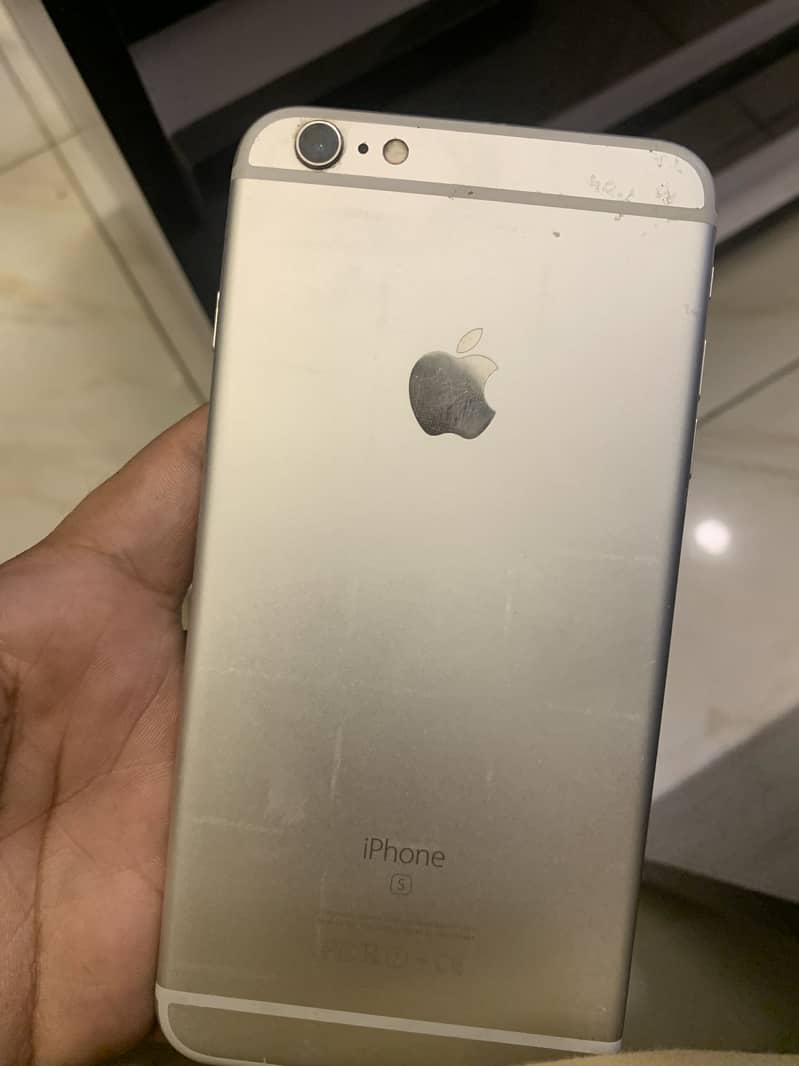 Apple iPhone 6S Plus 2