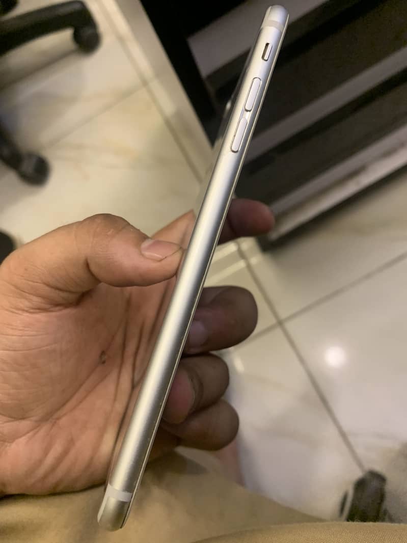 Apple iPhone 6S Plus 3