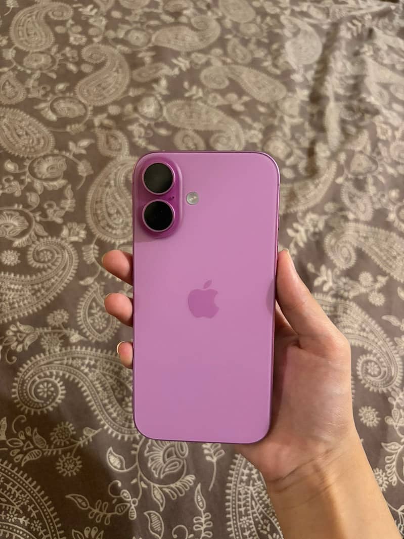 Apple iPhone 16 1