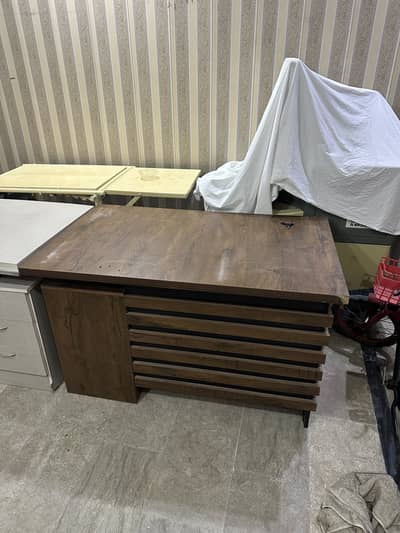Office table for sale
