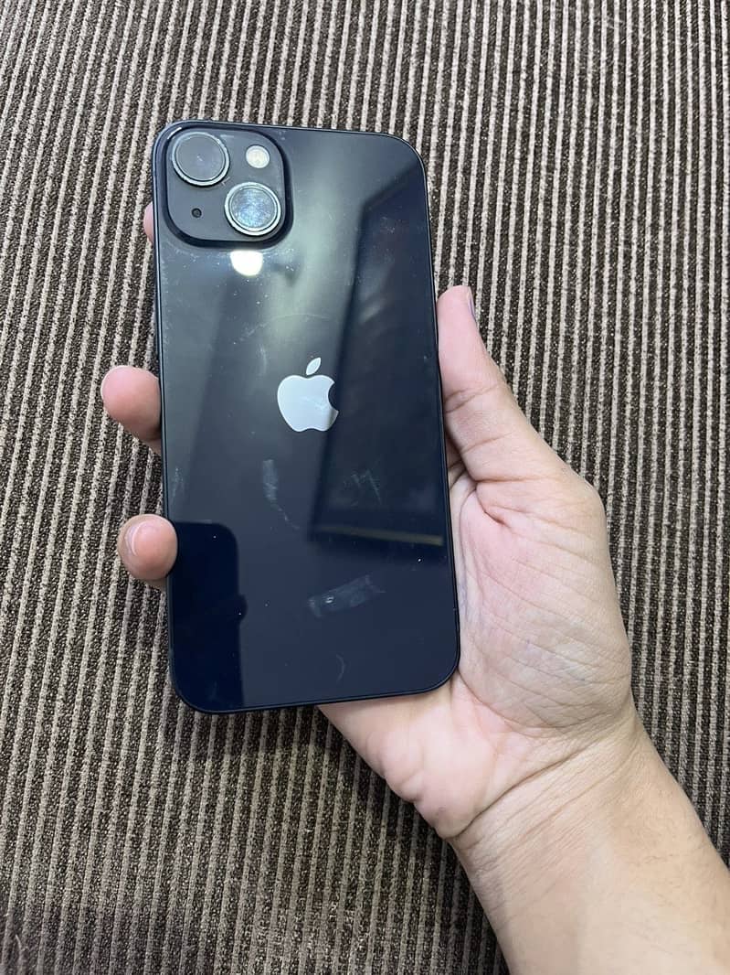 Apple iPhone 13 0