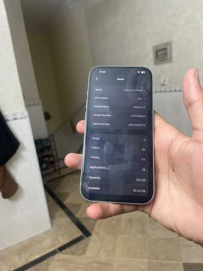 Apple iPhone 15