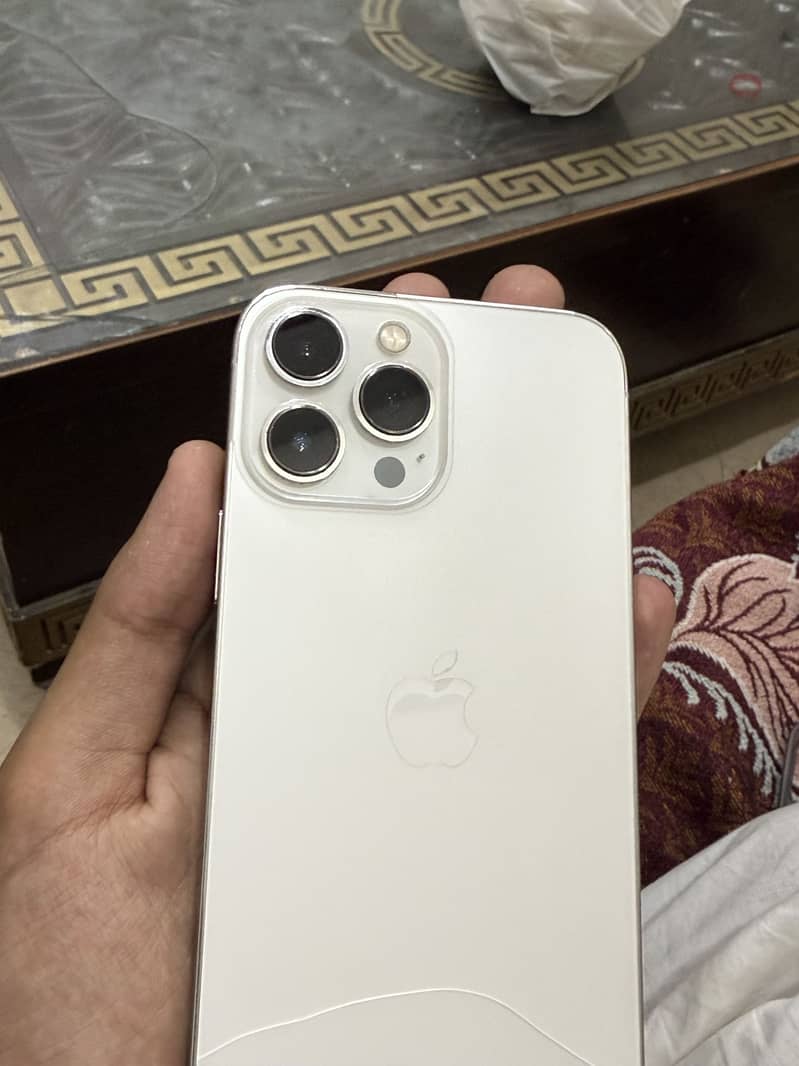 Apple iPhone 13 Pro Max 6