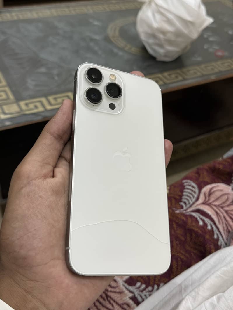 Apple iPhone 13 Pro Max 8