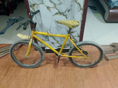 good condition  yellow cycle