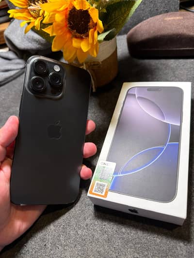 Apple iPhone 16 Pro Max