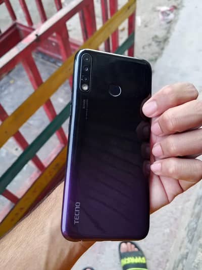 Tecno Spark 4