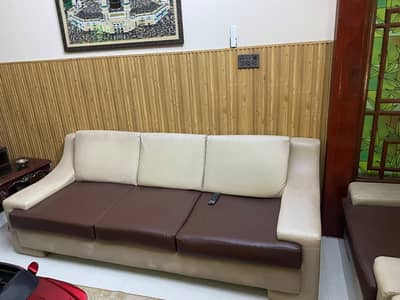 7 Seater Sofa Set in Excellent Condition